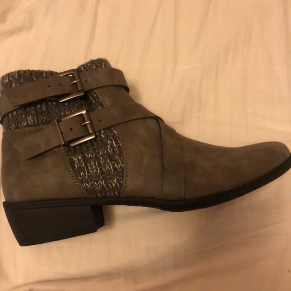Grey Buckled Booties - Picture 3 of 7